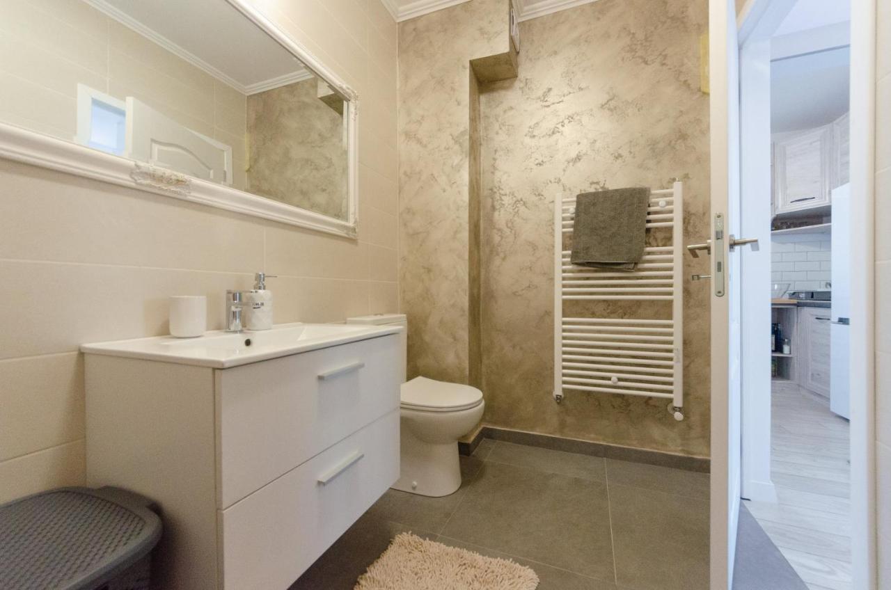 Bliss Apartment Targu Mures Exterior photo